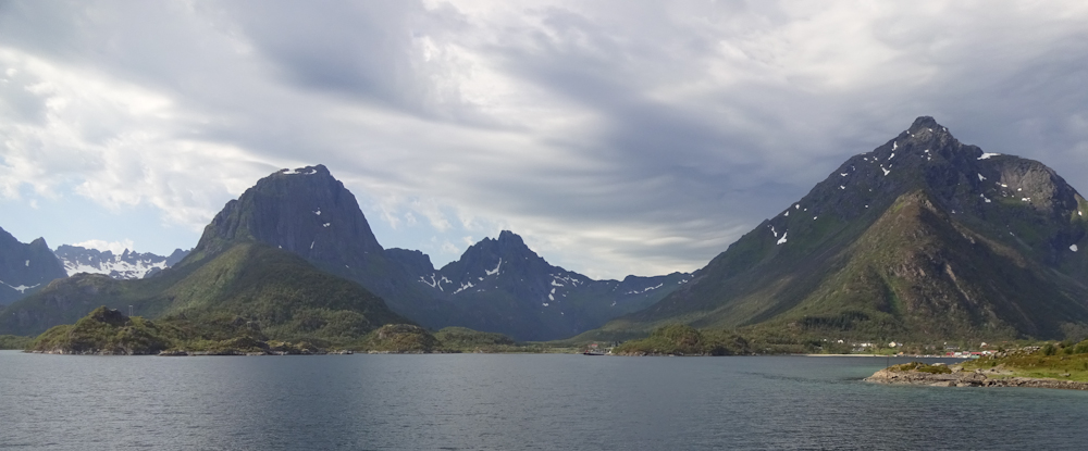 Wir nähern uns den Lofoten …