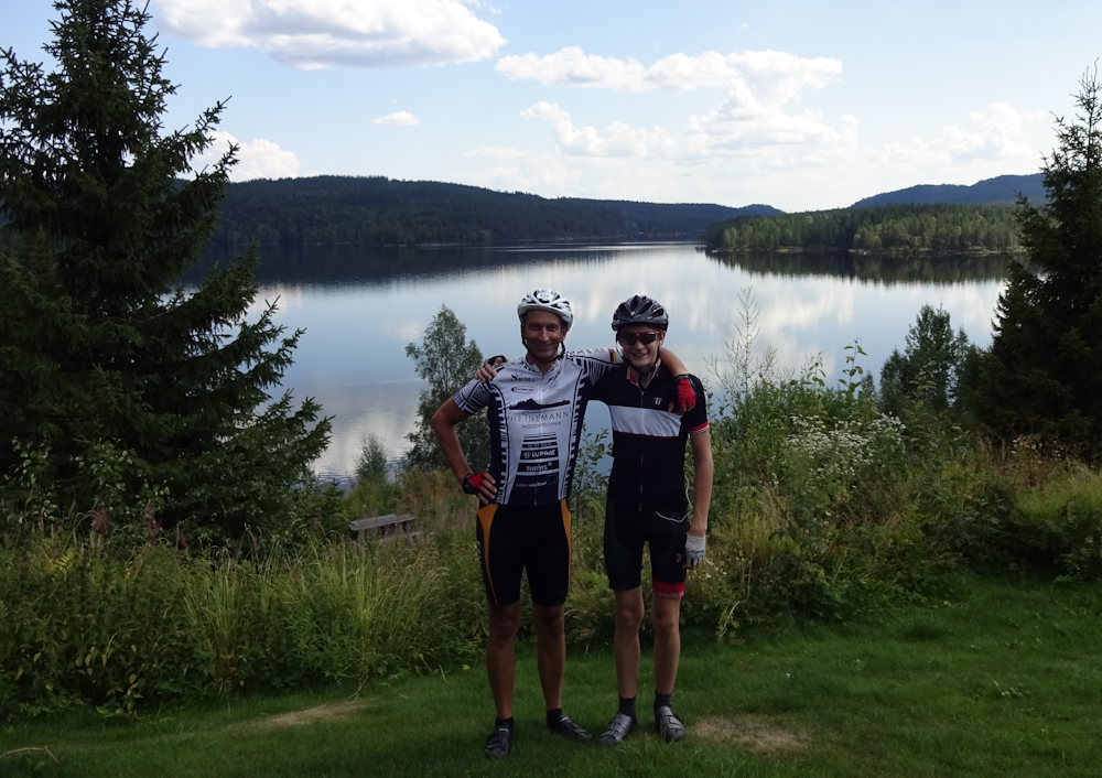 Letzte Pause am See an der Hütte von Kikut … 15 km von Zuhause.