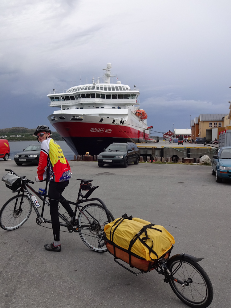 Die Hurtigrute von Rørvik nach Trondheim.