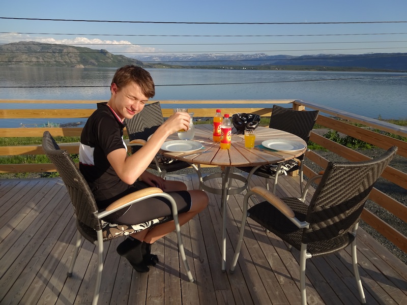 Veranda bei Ravelsnes Gård